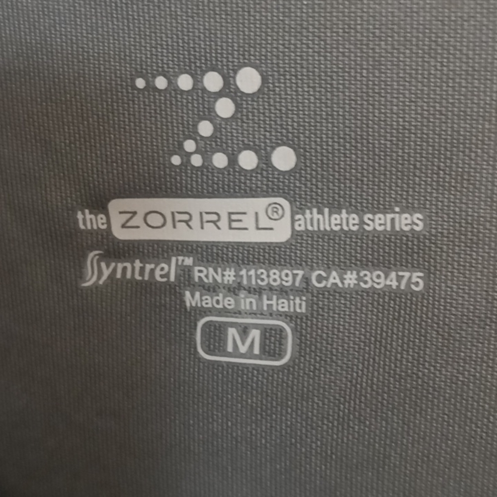 NWT ZORREL Syntrel High Performance gray athletic t-shirts Size Medium